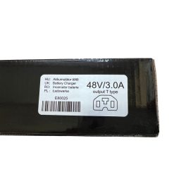   Akkumulátor töltő elektromos kerékpárhoz 48 V 3.0 Ah Lapos T