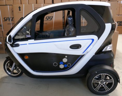 Ztech ZT-95 closed electric tricycle 45 km/h